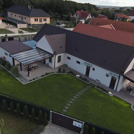 Bagoly Lejlighed Fertőrákos Eksteriør billede